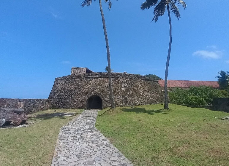 Arandora Portuguese Fort, Sri Lanka